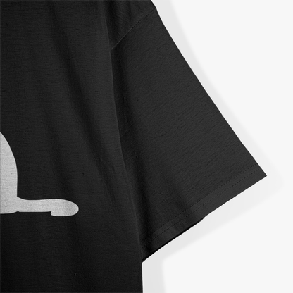 Funny Dart Throwing Cat – Perfect Gift for Dart & Cat Lovers T-Shirt