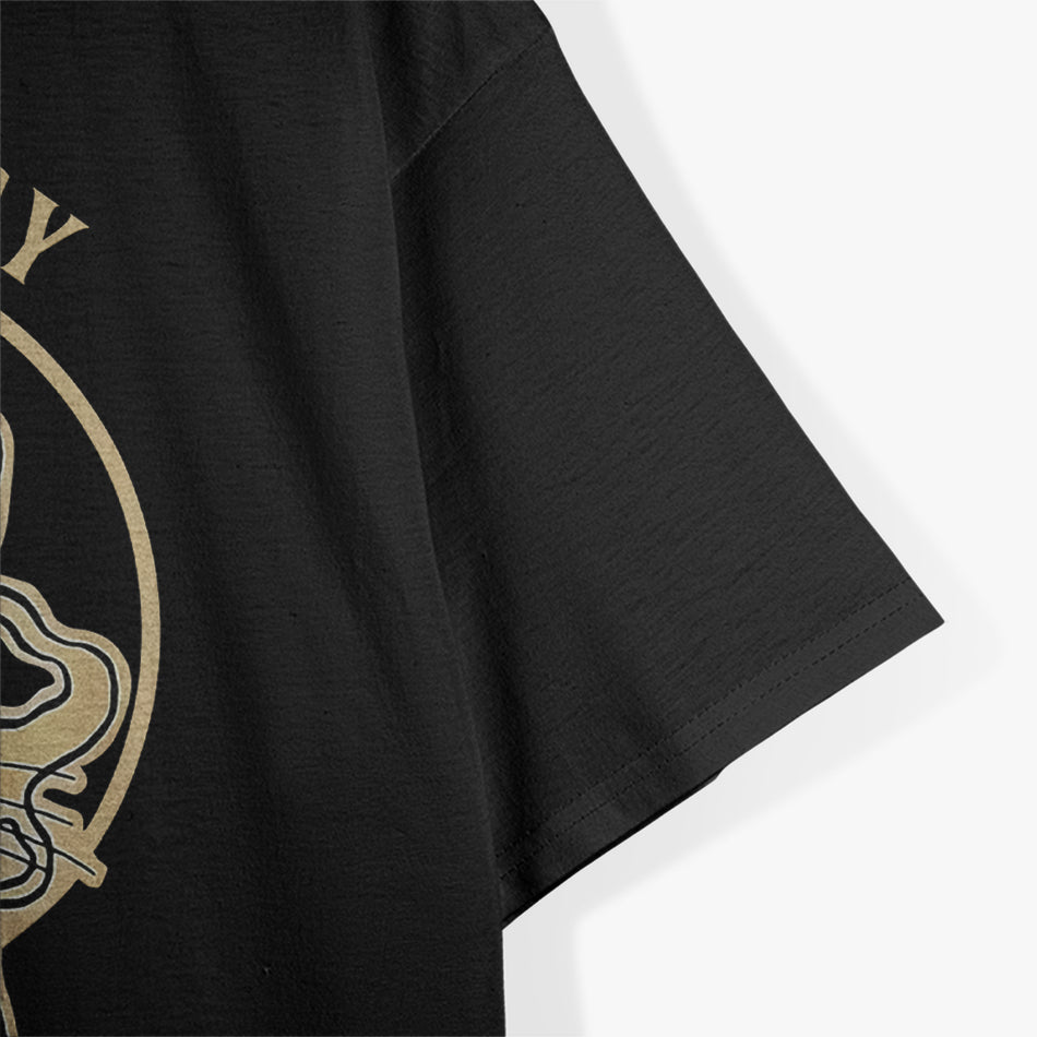 Eat Pussy Funny Black Cat Vintage Humor Sarcasm T-Shirt